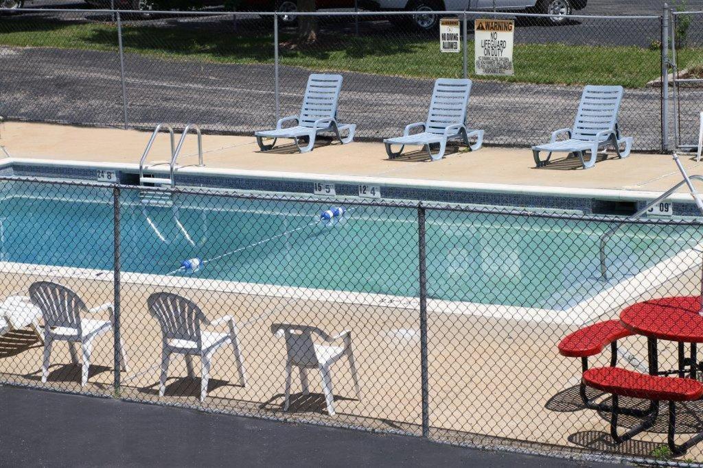 America'S Best Inn & Suites Юрика Экстерьер фото