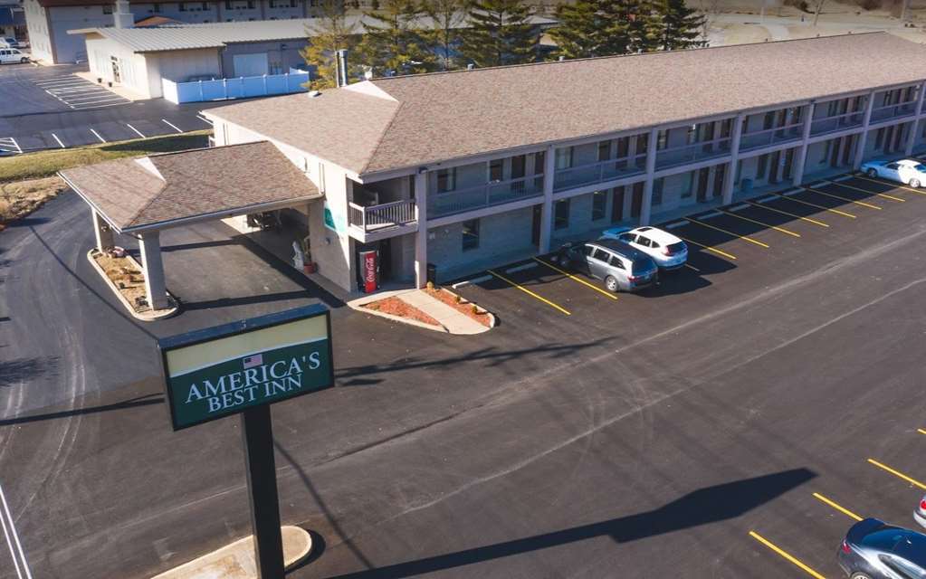 America'S Best Inn & Suites Юрика Экстерьер фото